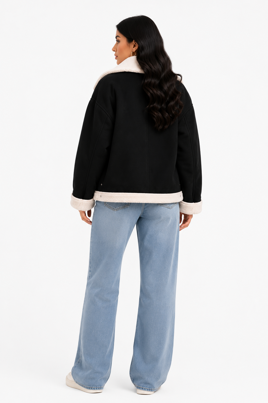 Casaco Feminino Teddy Preto Minimalist
