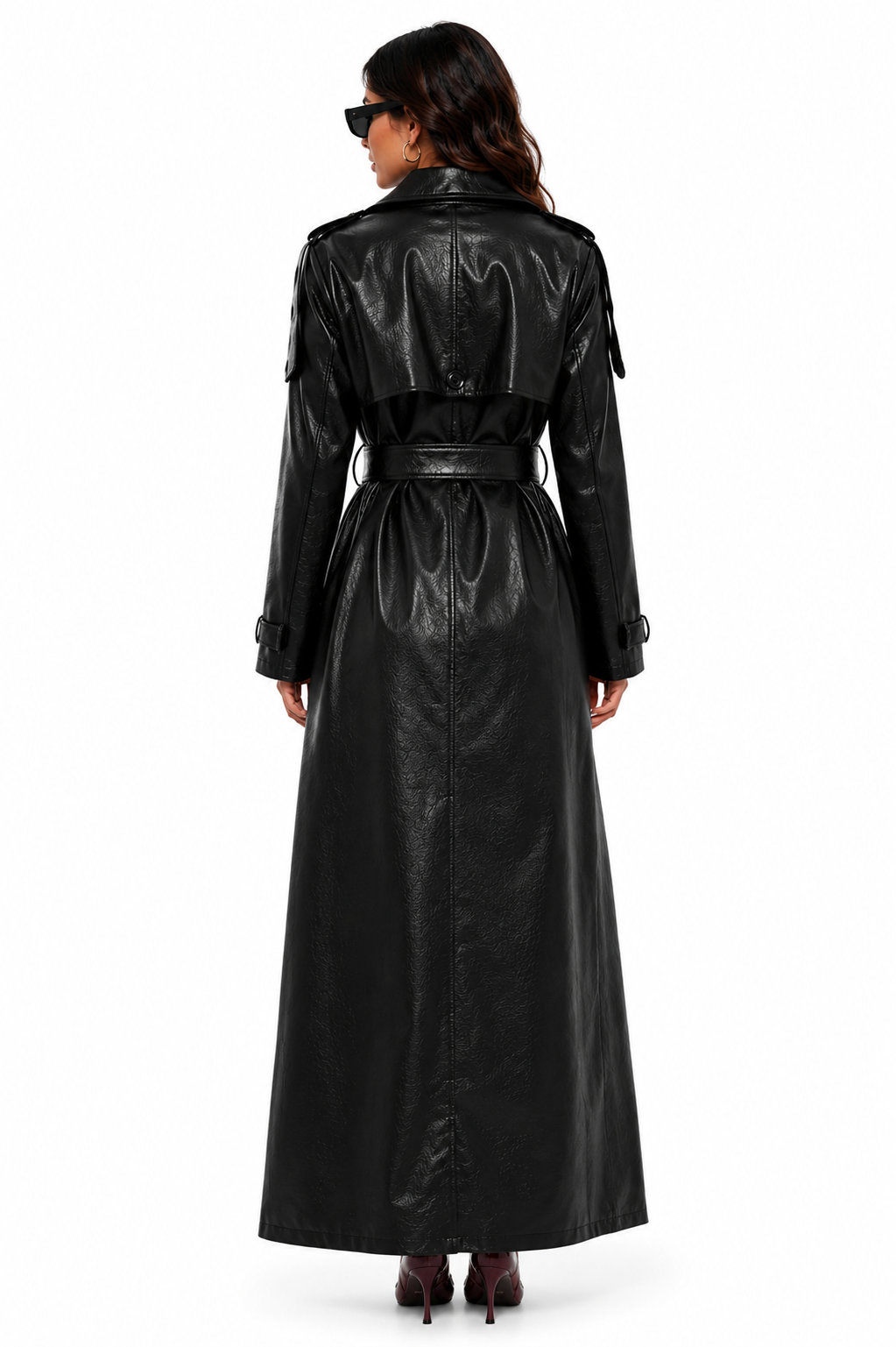 Sobretudo Feminino Preto em Couro Sintético